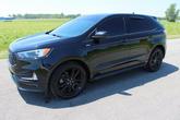 Thumbnail of 2022 Agate Black Metallic Ford Edge