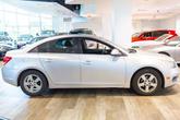 Thumbnail of 2016 Silver Ice Metallic Chevrolet Cruze Limited