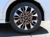 Thumbnail of 2026 Platinum White Pearl Honda Odyssey