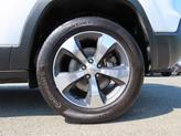Thumbnail of 2019 Bright White Clearcoat Jeep Cherokee