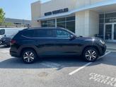 Thumbnail of 2022 Deep Black Pearl Effect Volkswagen Atlas