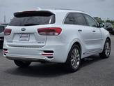Thumbnail of 2017 Snow White Pearl Kia Sorento