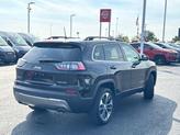 Thumbnail of 2022 Diamond Black Crystal Pearlcoat Jeep Cherokee