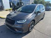 Photo of 2021 Granite Crystal Metallic Clearcoat Chrysler Pacifica
