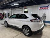 Thumbnail of 2016 White Platinum Metallic Tri-Coat Ford Edge