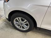 Thumbnail of 2016 White Platinum Metallic Tri-Coat Ford Edge