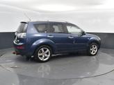 Thumbnail of 2007 Deep Blue Metallic Mitsubishi Outlander