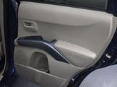 Thumbnail of 2007 Deep Blue Metallic Mitsubishi Outlander