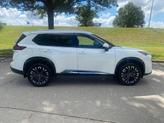 Thumbnail of 2025 Everest White P Nissan Rogue