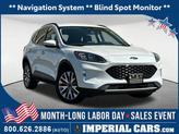 Photo of 2022 Oxford White Ford Escape