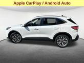 Thumbnail of 2022 Oxford White Ford Escape