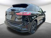 Thumbnail of 2022 Agate Black Metallic Ford Edge