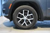 Thumbnail of 2024 Baltic Gray Metallic Clearcoat Jeep Grand Cherokee L