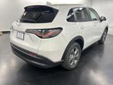 Thumbnail of 2026 Platinum White Pearl Honda HR-V