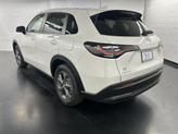 Thumbnail of 2026 Platinum White Pearl Honda HR-V