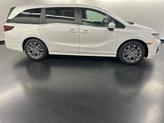 Thumbnail of 2026 Platinum White Pearl Honda Odyssey