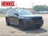 Photo of 2024 Diamond Black Crystal Pearlcoat Jeep Grand Cherokee L