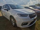 Thumbnail of 2023 Bright White Clearcoat Chrysler Pacifica
