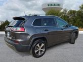 Thumbnail of 2019 Granite Crystal Clearcoat Metallic Jeep Cherokee