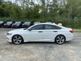 Thumbnail of 2018 Platinum White Pearl Honda Accord
