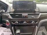 Thumbnail of 2018 Platinum White Pearl Honda Accord