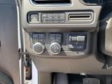 Thumbnail of 2021 Summit White GMC Yukon XL