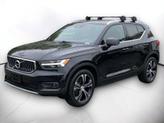 Thumbnail of 2019 Onyx Black Metallic Volvo XC40