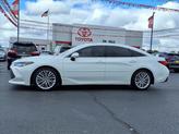 Thumbnail of 2019 White Toyota Avalon