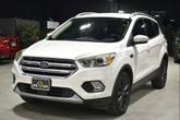 Thumbnail of 2017 White Platinum Metallic Tri-Coat Ford Escape