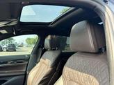 Thumbnail of 2022 Carbon Black Metallic BMW 740