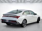 Thumbnail of 2025 White Hyundai ELANTRA