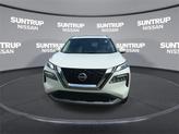 Thumbnail of 2023 White Nissan Rogue
