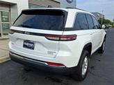 Thumbnail of 2022 Bright White Clearcoat Jeep Grand Cherokee