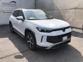 Thumbnail of 2025 Pure White Volkswagen Tiguan