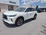 Photo of 2023 Majestic White INFINITI QX60