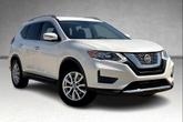 Thumbnail of 2020 White Nissan Rogue