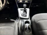 Thumbnail of 2019 White Hyundai ELANTRA