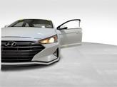 Thumbnail of 2019 White Hyundai ELANTRA