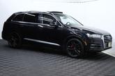 Photo of 2017 Night Black Audi Q7