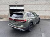 Thumbnail of 2025 Avocado Green Pearl Volkswagen Atlas