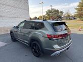 Thumbnail of 2025 Avocado Green Pearl Volkswagen Atlas