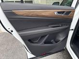 Thumbnail of 2025 Pure White Volkswagen Atlas