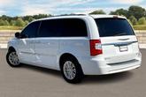Thumbnail of 2016 Bright White Clearcoat Chrysler Town & Country
