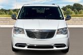 Thumbnail of 2016 Bright White Clearcoat Chrysler Town & Country