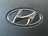 Thumbnail of 2019 Quartz White Hyundai SANTA FE