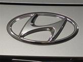 Thumbnail of 2022 Shimmering Silver Pearl Hyundai ELANTRA