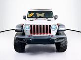 Thumbnail of 2020 Bright White Clearcoat Jeep Gladiator
