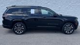 Thumbnail of 2021 Diamond Black Crystal Pearlcoat Jeep Grand Cherokee L