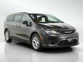 Thumbnail of 2018 Granite Crystal Metallic Clearcoat Chrysler Pacifica
