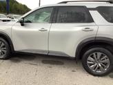 Thumbnail of 2025 Brilliant Silver Metallic Nissan Pathfinder